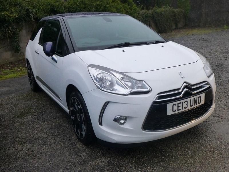 Used Citroën DS3 120 HP (88 kW) 2013 White Hatchback