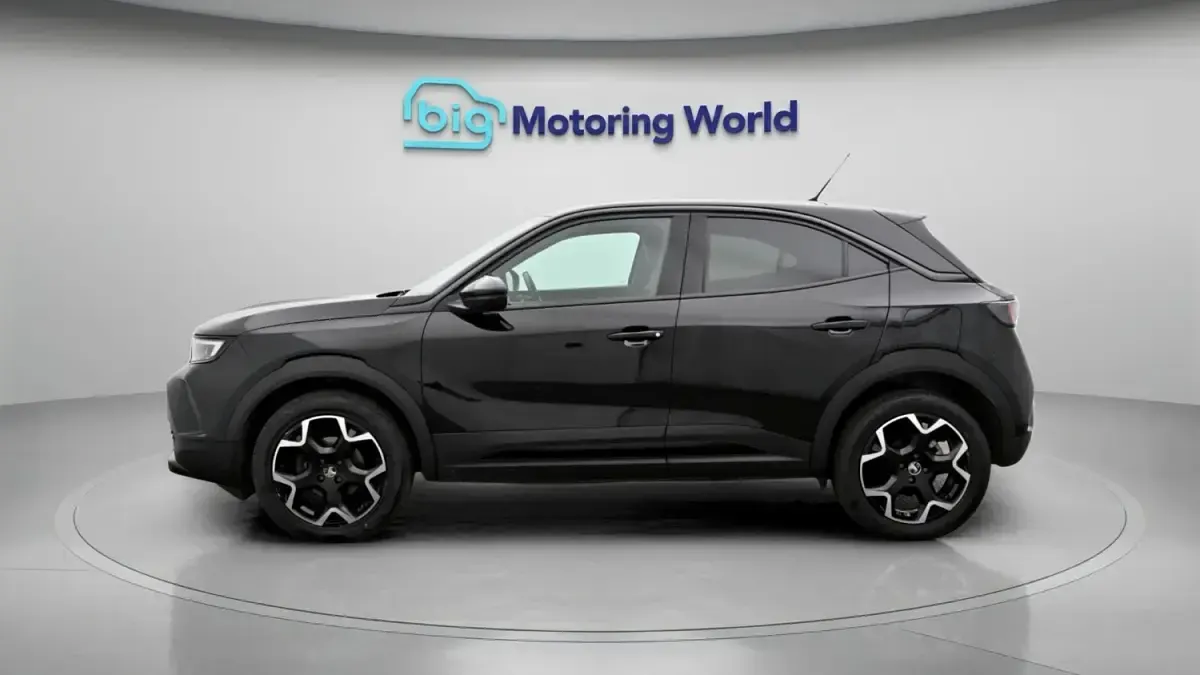 Second-hand Vauxhall Mokka Ultimate 129 CP (94 kW) 2023 Negru SUV