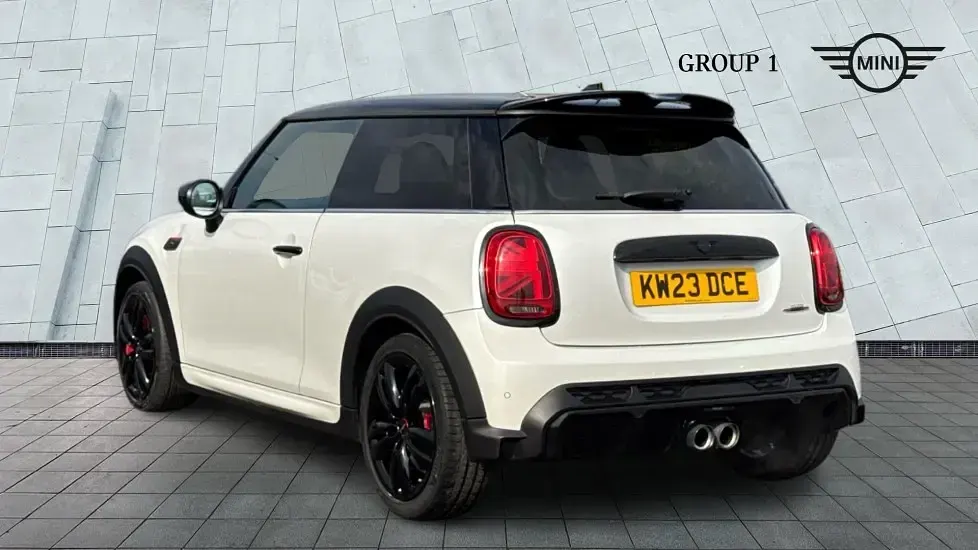 Used Mini John Cooper Works Hatch 228 HP (167 kW) 2023 White Hatchback