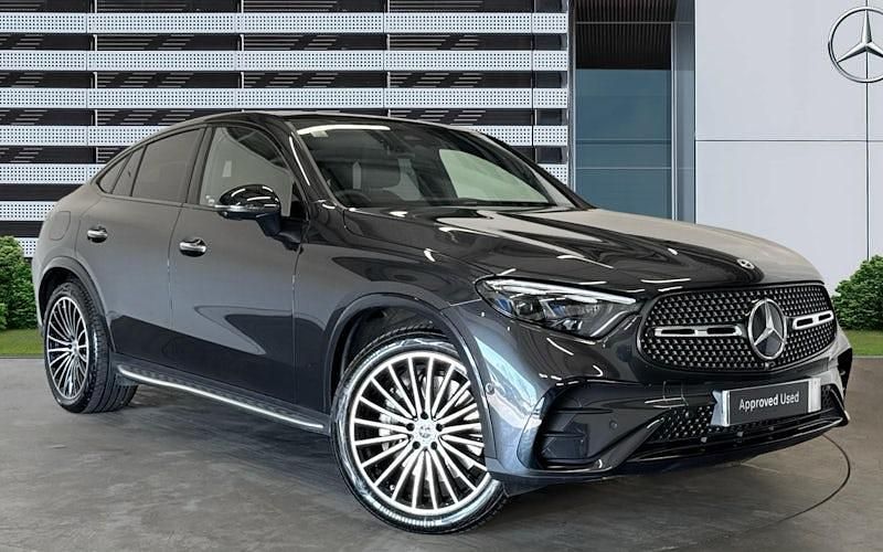 Second-hand Mercedes E300 AMG line 269 CP (197 kW) 2025 Coupe