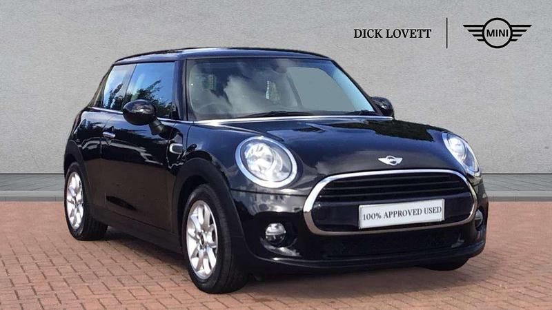 Black Used 2017 Mini Cooper Hatch Hatchback | £9,995 (Fair price) - Image 1/4