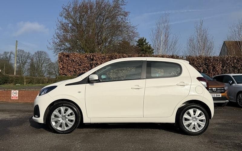 Used Peugeot 108 Active 72 HP (52 kW) 2022 Hatchback