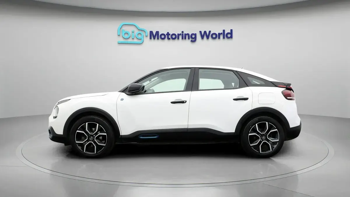 Used Citroën e-C4 100 kW (136 HP) 2023 White Hatchback