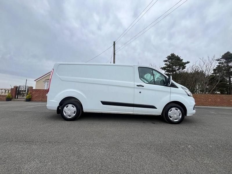 Used Ford Transit Custom Trend 130 HP (95 kW) 2022 White Van