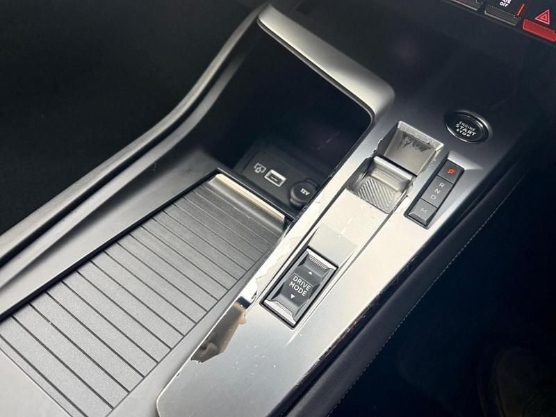 Used Peugeot 308 SW Allure Premium 129 HP (94 kW) 2022 White Estate