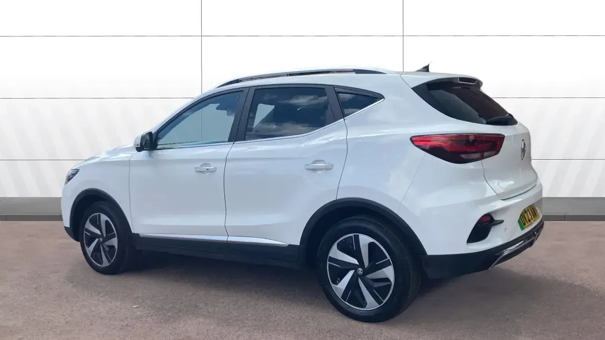 Usado MG ZS Trophy 114 kW (156 HP) 2023 Branco SUV