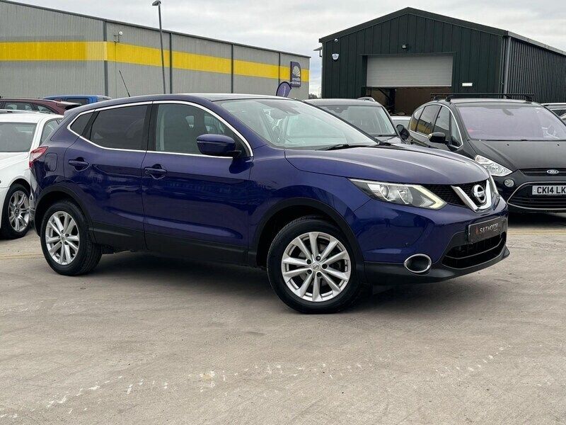 Blue Used 2015 Nissan Qashqai Acenta+ SUV | £5,500 (Fair price) - Image 1/4