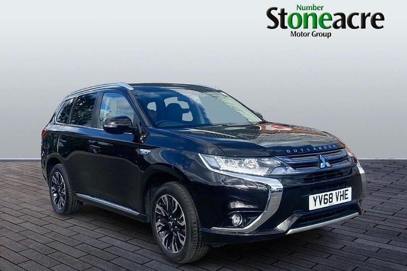 Black Used 2019 Mitsubishi Outlander P-HEV Estate | £14,000 (Fair price) - Image 1/1