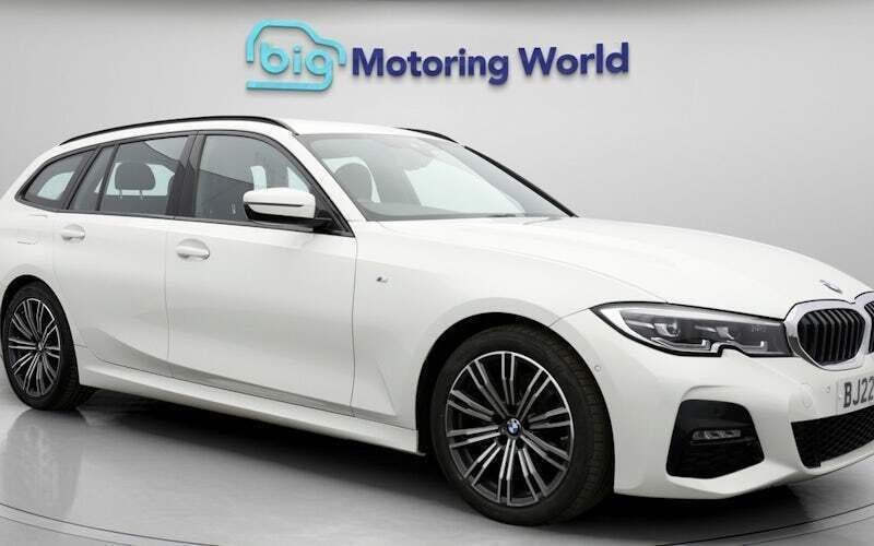 Used 2022 BMW 320 M Sport Estate | £24,400 (Good price) - Image 1/4
