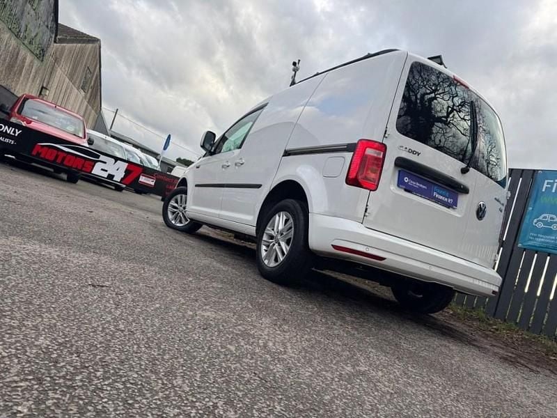Used VW Caddy Highline 102 HP (75 kW) 2018 White MPV