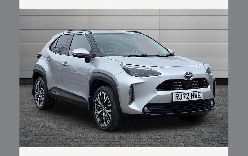 Used Toyota Yaris Cross 116 HP (85 kW) 2022 Silver SUV