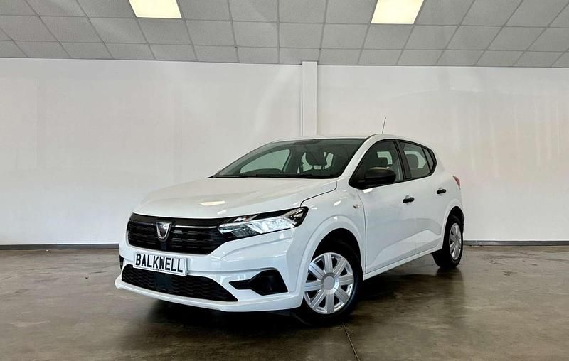 Used Dacia Sandero Essentiel 100 HP (73 kW) 2022 White Hatchback