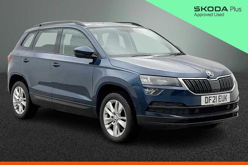 Used Skoda Karoq SE Technology 110 HP (80 kW) 2021 Petrol blue metallic SUV