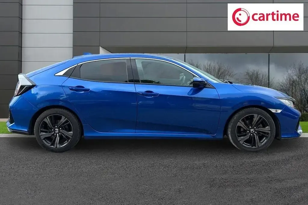 Używany Honda Civic SR 126 KM (92 kW) 2019 Niebieski Hatchback