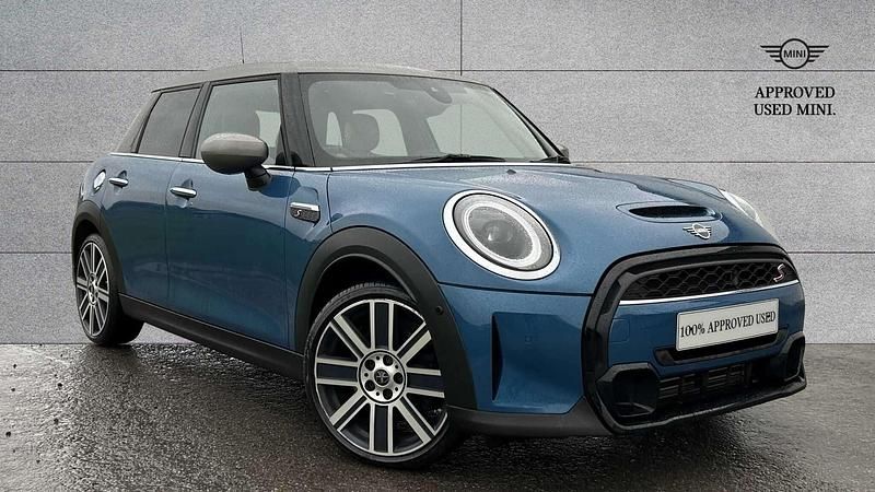 Usado Mini Cooper S Exclusive 176 HP (129 kW) 2023 Azul Citadino
