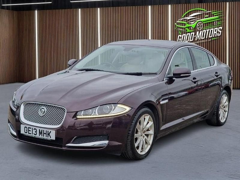 Used Jaguar XF Luxury 200 HP (147 kW) 2013 Red Sedan