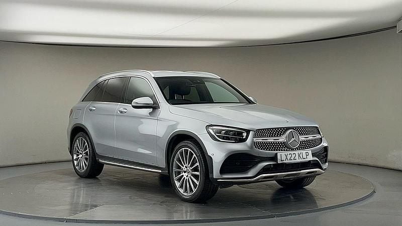 Hightech silver Used 2022 Mercedes GLC300e AMG line SUV | £30,950 (Good price) - Image 1/4