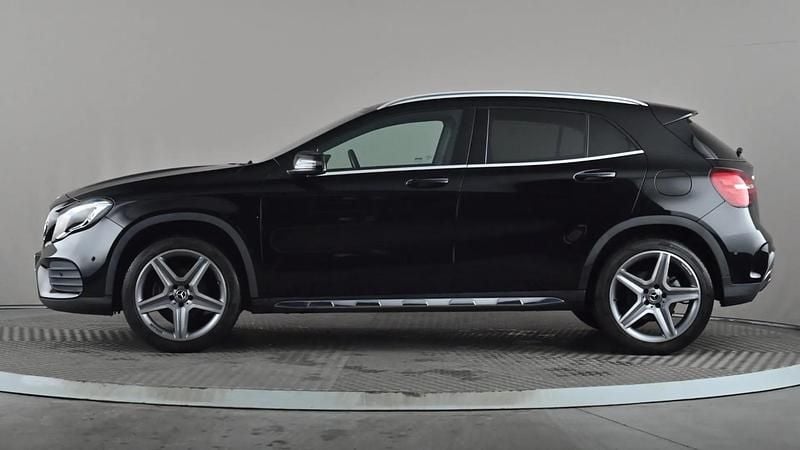 Used Mercedes GLA200 AMG line 156 HP (114 kW) 2020 Black SUV