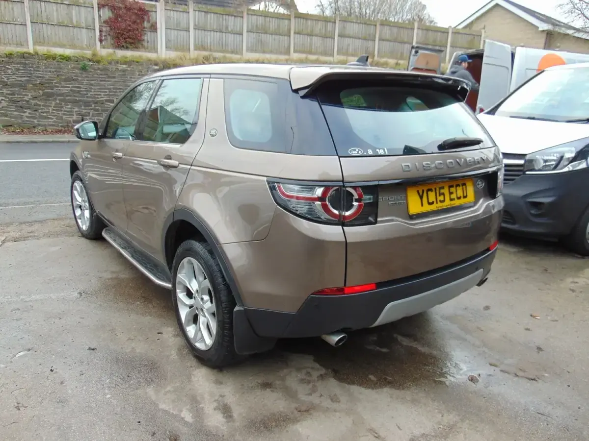 Used Land Rover Discovery Sport HSE 190 HP (139 kW) 2015 Brown SUV