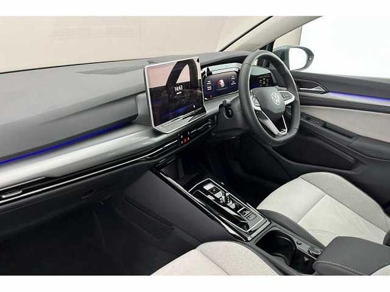 New VW Golf VIII 204 HP (150 kW) 2025