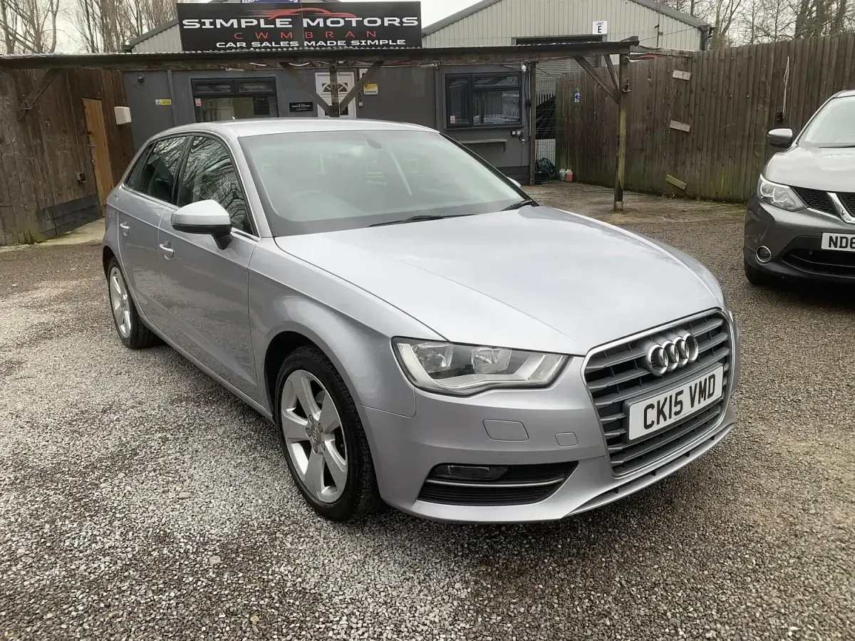 Used Audi A3 Sportback Sport 150 HP (110 kW) 2015 Silver Hatchback