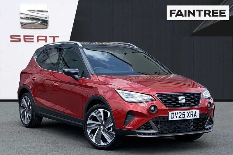 New 2025 Seat Arona FR Sport SUV | £20,499 (Fair price) - Image 1/4
