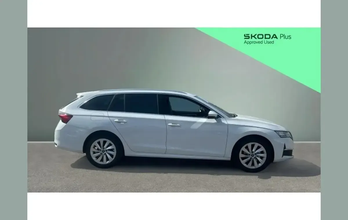 Used Skoda Octavia SE L 147 HP (108 kW) 2025 White Estate