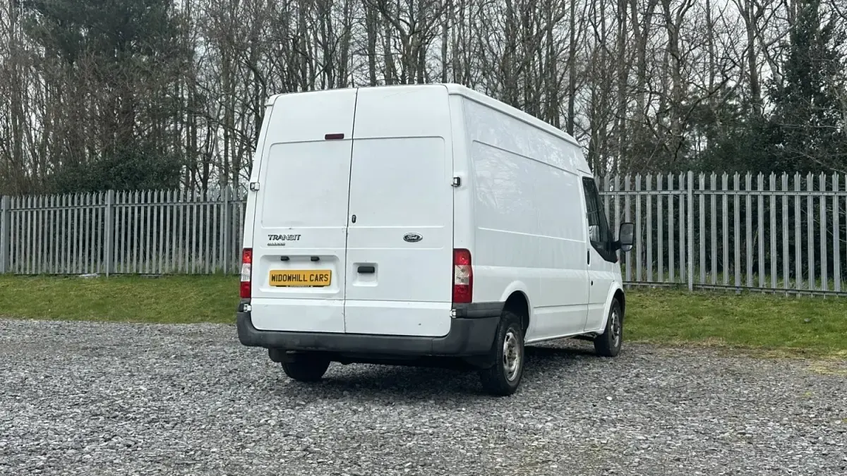Used Ford Transit 125 HP (91 kW) 2013 White Van