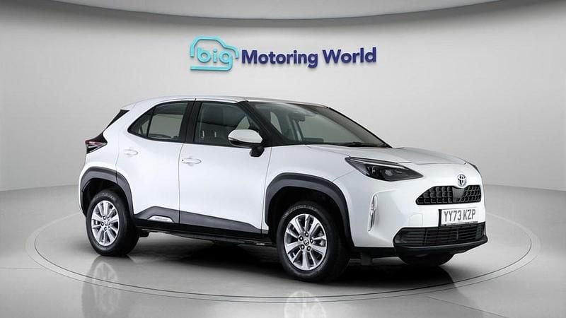 Used Toyota Yaris Cross 116 HP (85 kW) 2023 White SUV