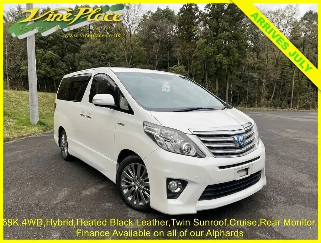 Used Toyota Alphard Executive 2013 White MPV