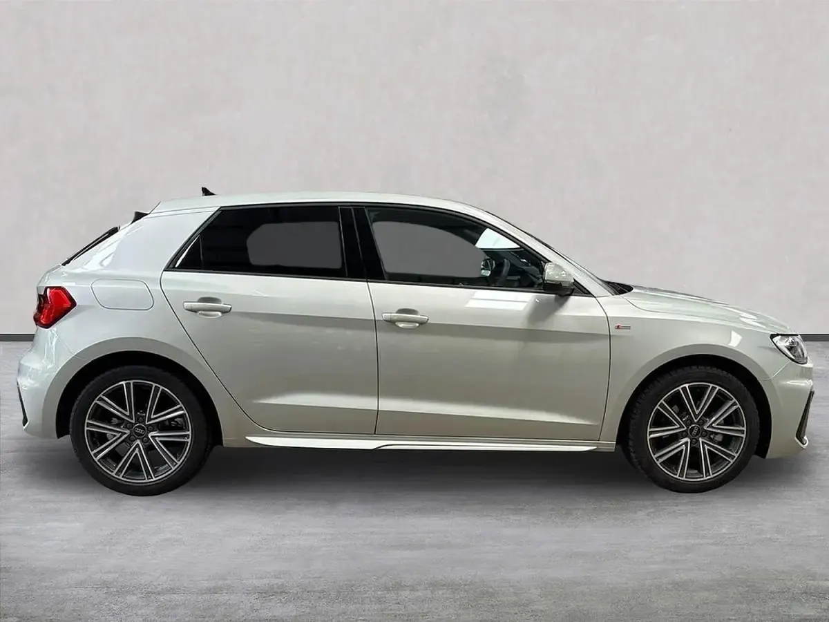 Used Audi A1 S-Line 116 HP (85 kW) 2026 Silver SUV