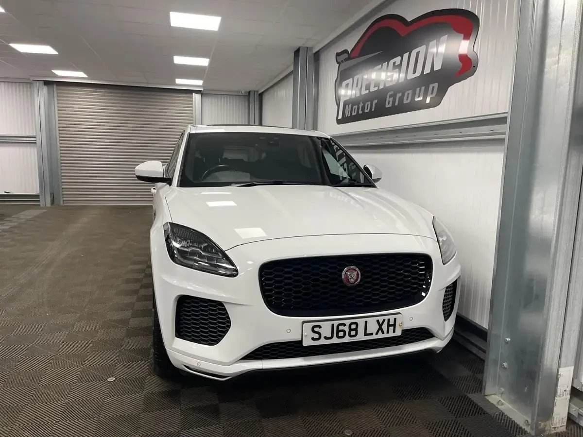 Used Jaguar E-Pace R-Dynamic 180 HP (132 kW) 2018 White SUV