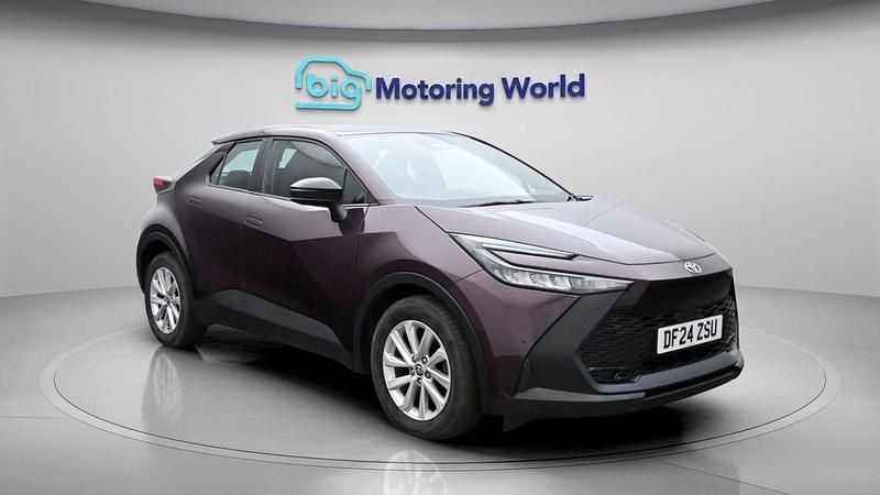 Used Toyota C-HR 138 HP (101 kW) 2024 SUV