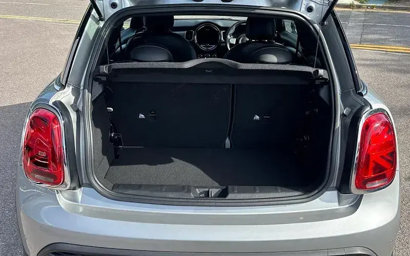 Used Mini Cooper S Exclusive 178 HP (130 kW) 2024 Melting silver iii Hatchback