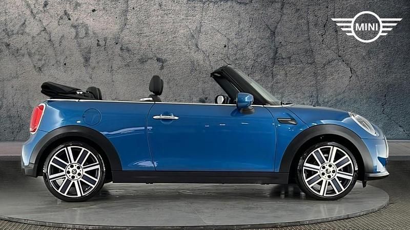 Used Mini Cooper Exclusive 134 HP (98 kW) 2022 Blue Hatchback