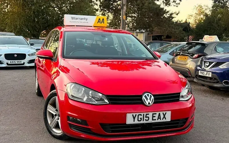 Used VW Golf VII Match 105 HP (77 kW) 2015 Hatchback