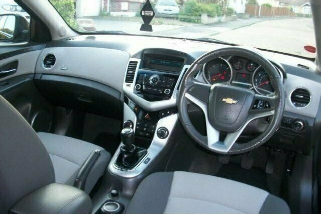 Used Chevrolet Cruze 2010 Sedan