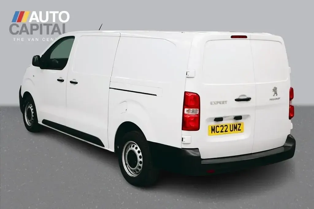 Used Peugeot Expert Premium 100 HP (73 kW) 2022 White Van