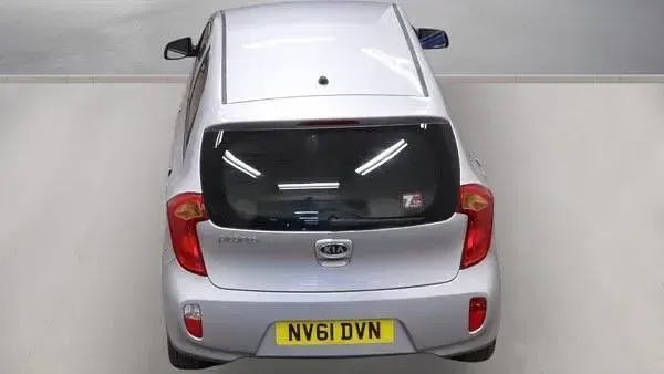 Used Kia Picanto 68 HP (50 kW) 2011 Silver Hatchback