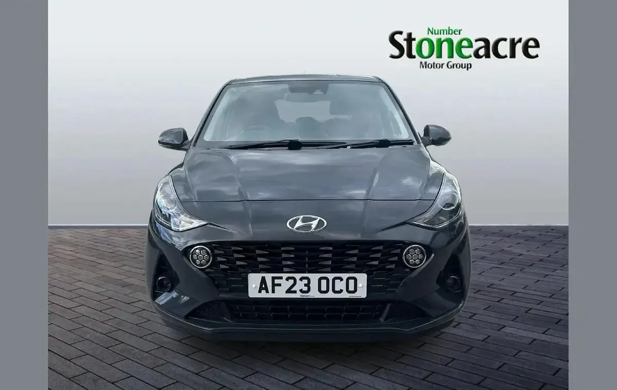 Used Hyundai i10 Premium 83 HP (61 kW) 2023 Grey Hatchback