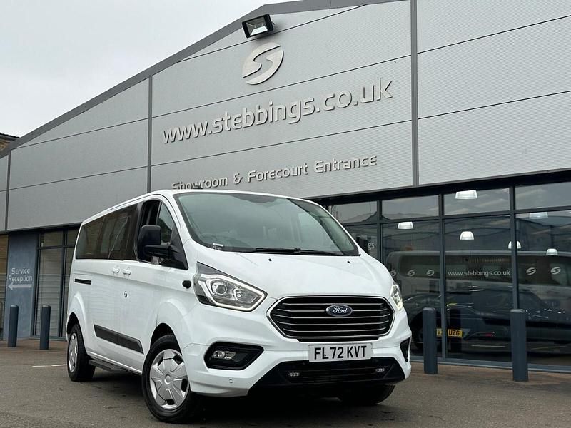 Used Ford Tourneo 130 HP (95 kW) 2022 White MPV
