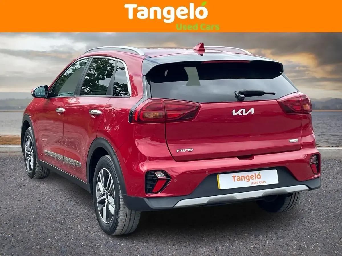 Used Kia Niro 141 HP (103 kW) 2021 Red SUV