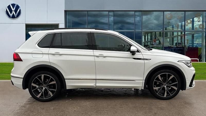 Used VW Tiguan R-line 150 HP (110 kW) 2023 White SUV