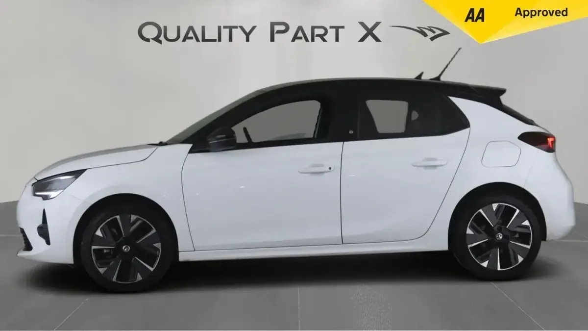 Used Vauxhall Corsa-e 100 kW (136 HP) 2023 White Hatchback