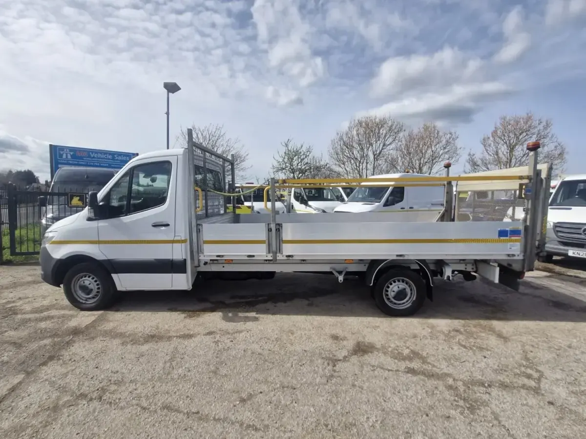 Usado Mercedes Sprinter Progressive 2022 Branco Van