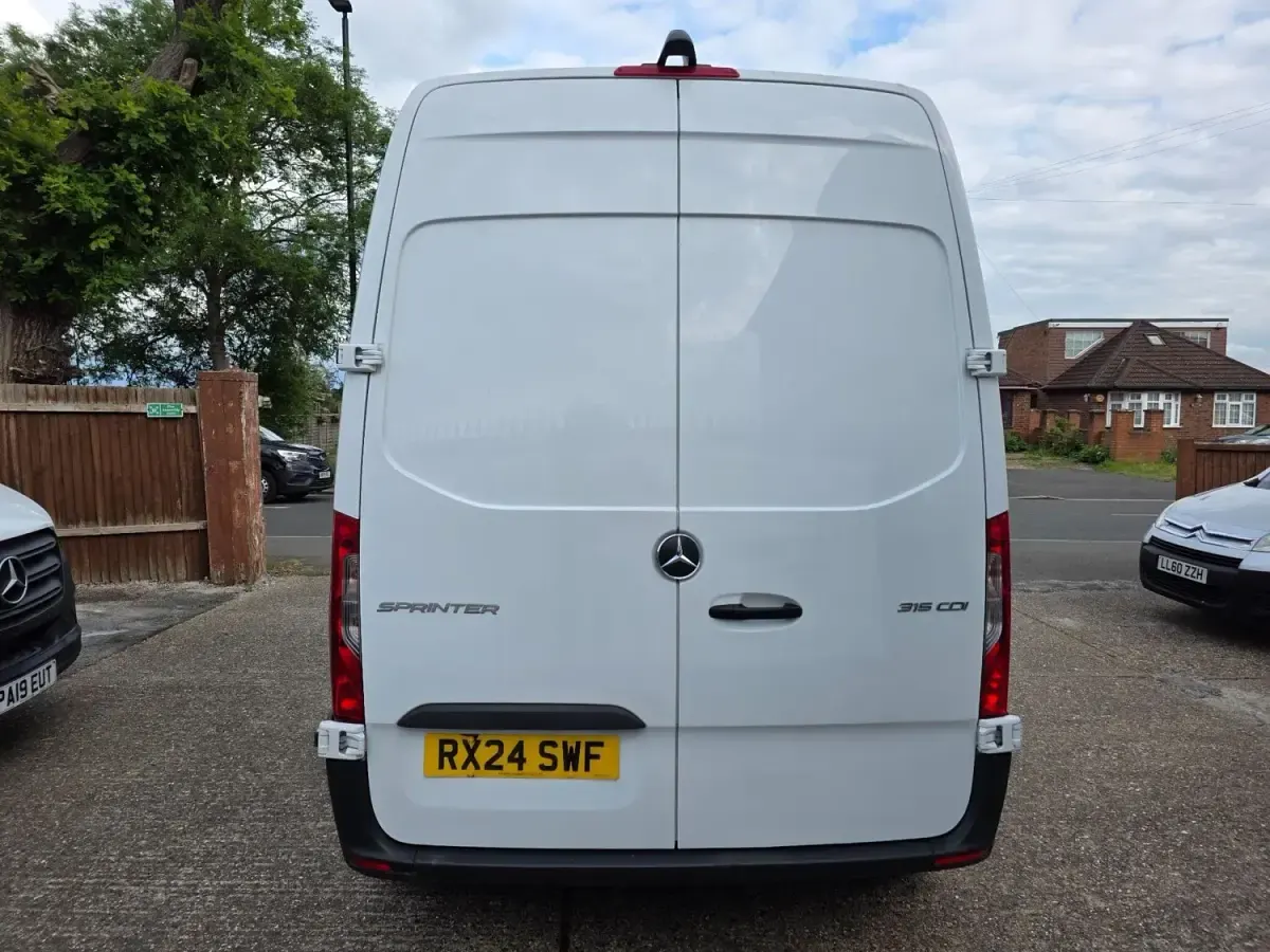 Usado Mercedes Sprinter Premium 2024 Branco Van