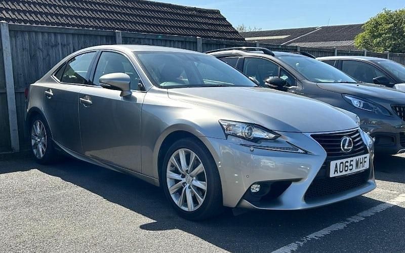 Used Lexus IS300h 223 HP (164 kW) 2016 Sedan