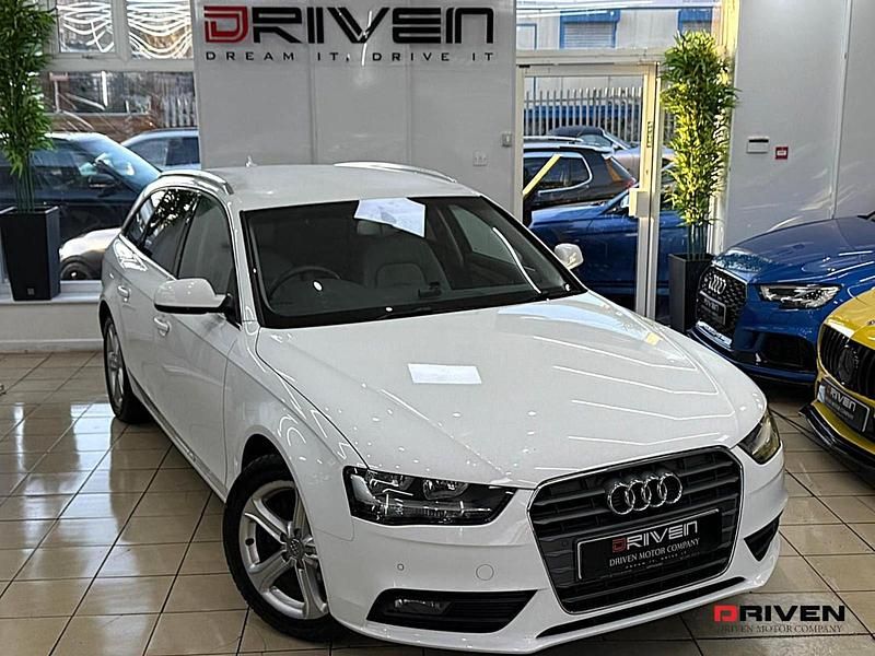 Used Audi A4 Advanced 143 HP (105 kW) 2012 White Estate