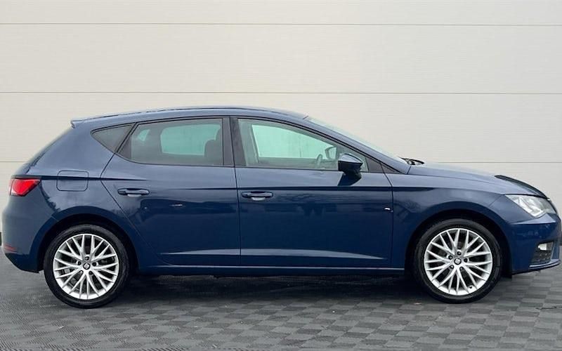 Used Seat Leon SE Dynamic 110 HP (80 kW) 2018 Hatchback