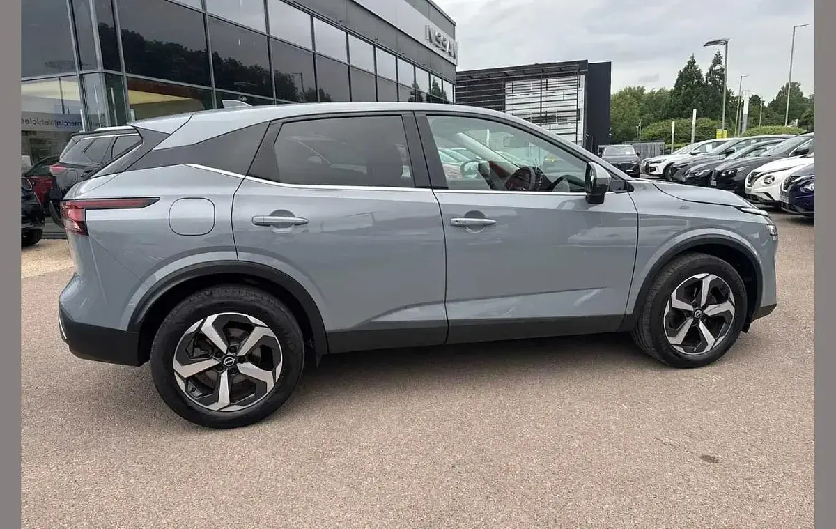 Used Nissan Qashqai N-Connecta 138 HP (101 kW) 2023 Grey SUV